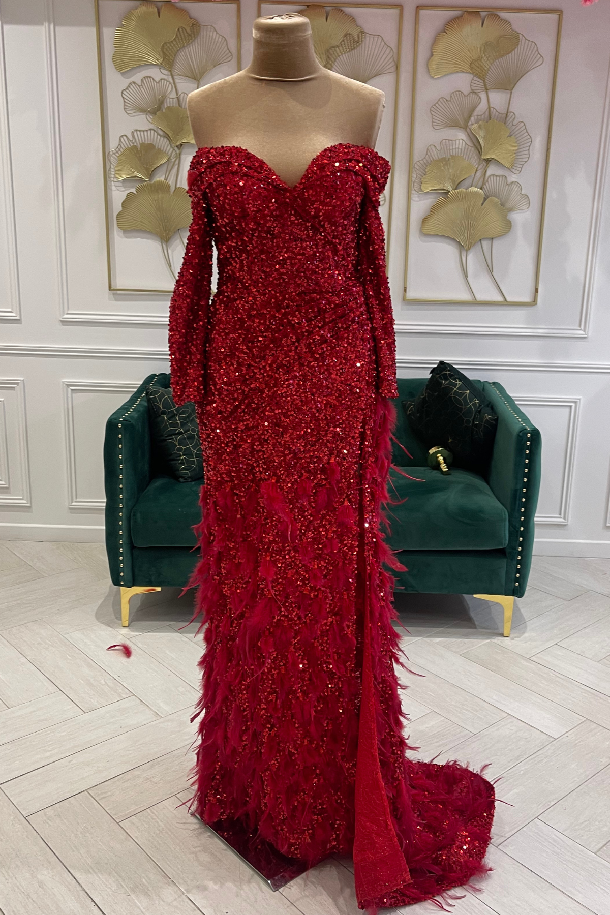 Liquidation robe de soirée à sequins et plumes