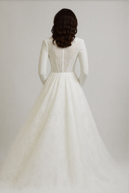 Linda Robe de mariée hiver , voilée simple en dentelle