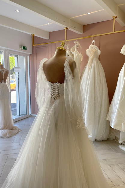 Liquidation robe de mariée bohème col bateau