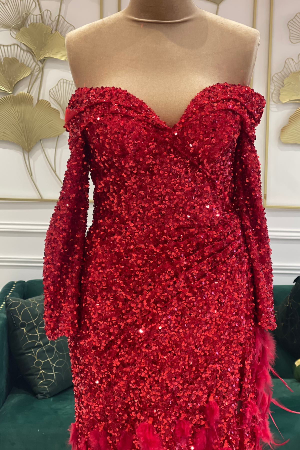 Liquidation robe de soirée à sequins et plumes